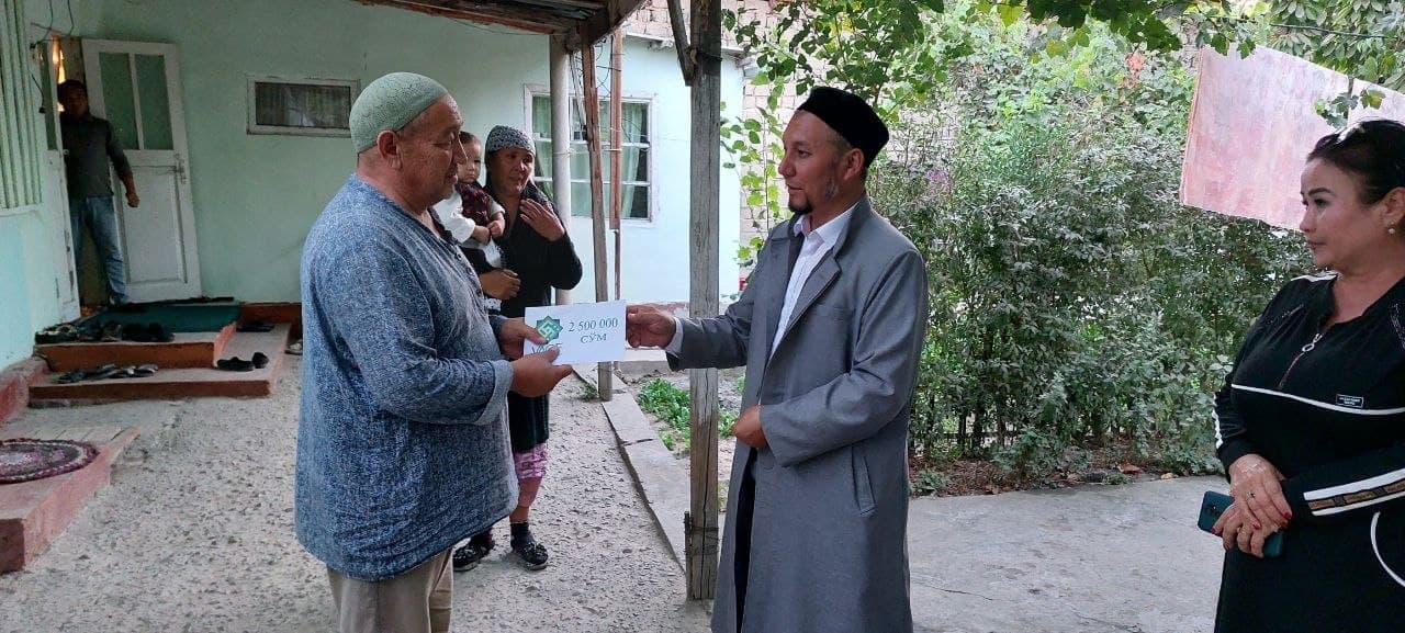 40 та оилага 100 000 000 сўм нақд пул эҳсон қилинди