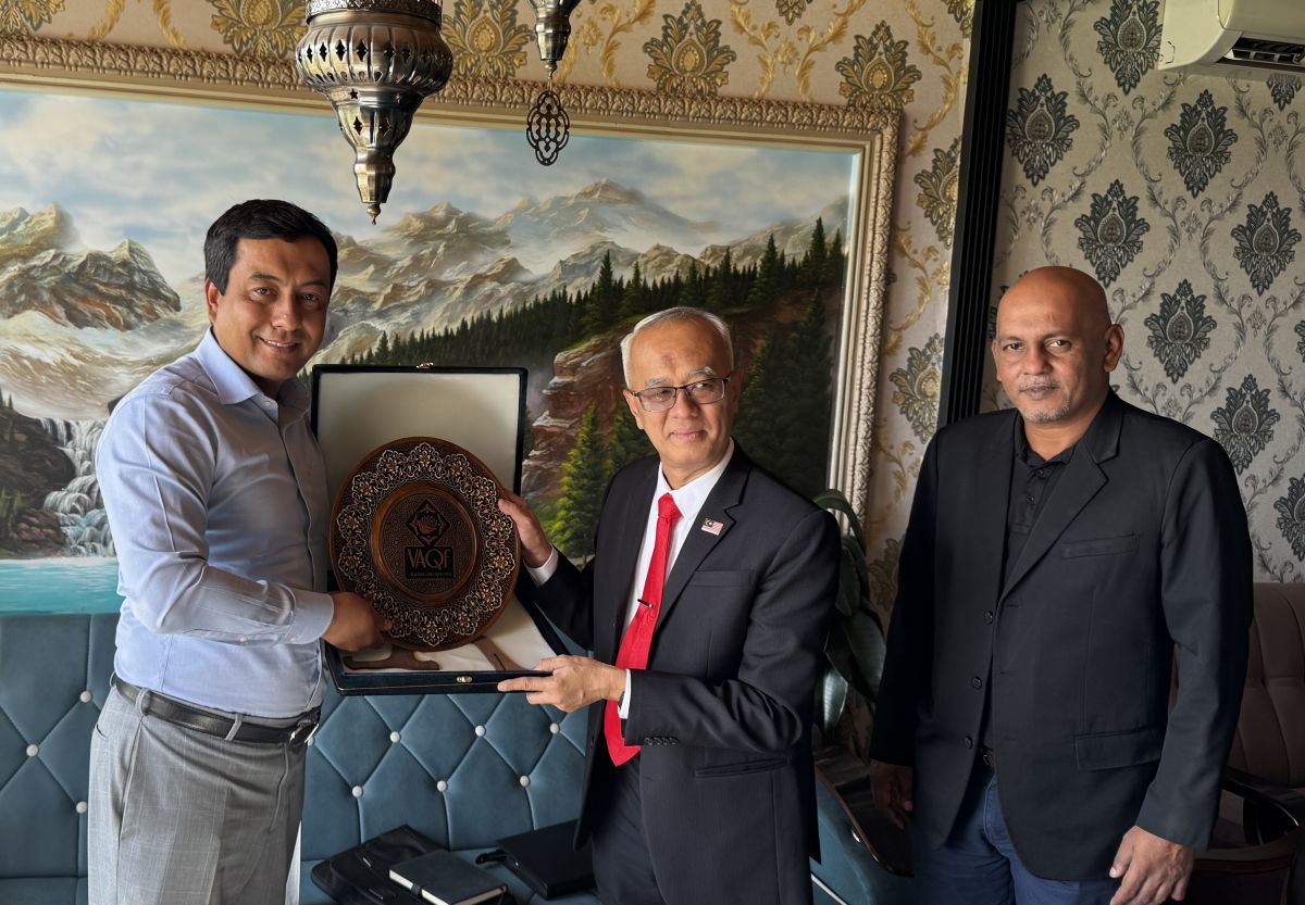 MALAYZIYA HUKUMATI VAKILLARI 