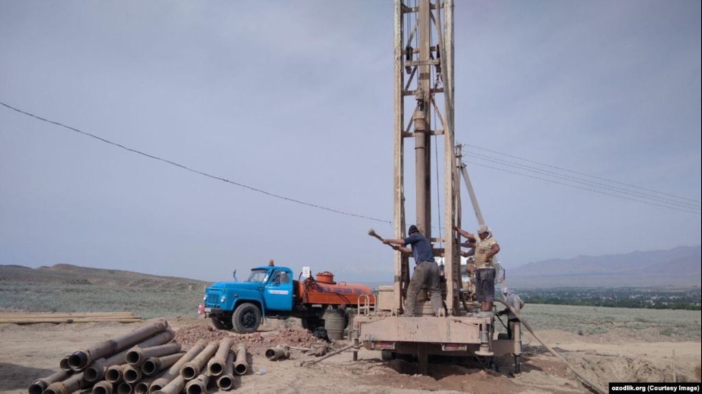 Vaqf suvlari: Yana bir qishloqqa chuchuk suv boradi