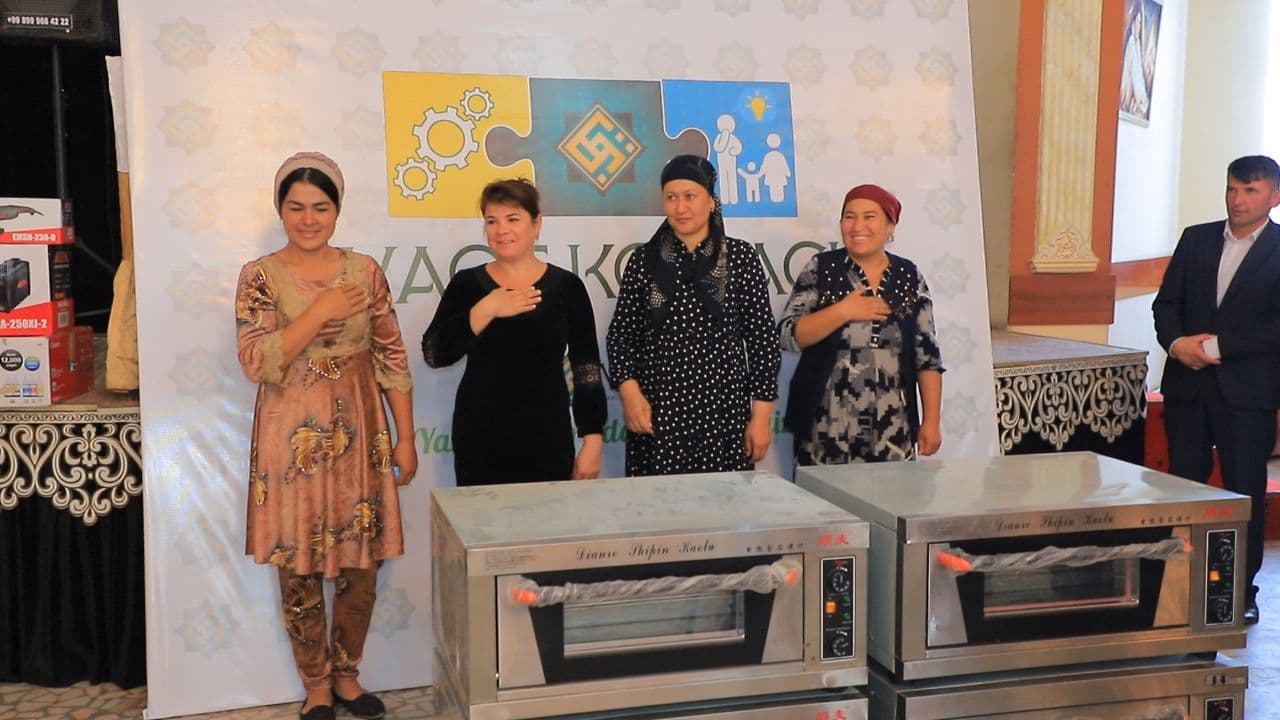 “Вақф кўмаги” акцияси 1-босқичи якунланди: 20 киши севган касби билан шуғулланишни давом эттиради